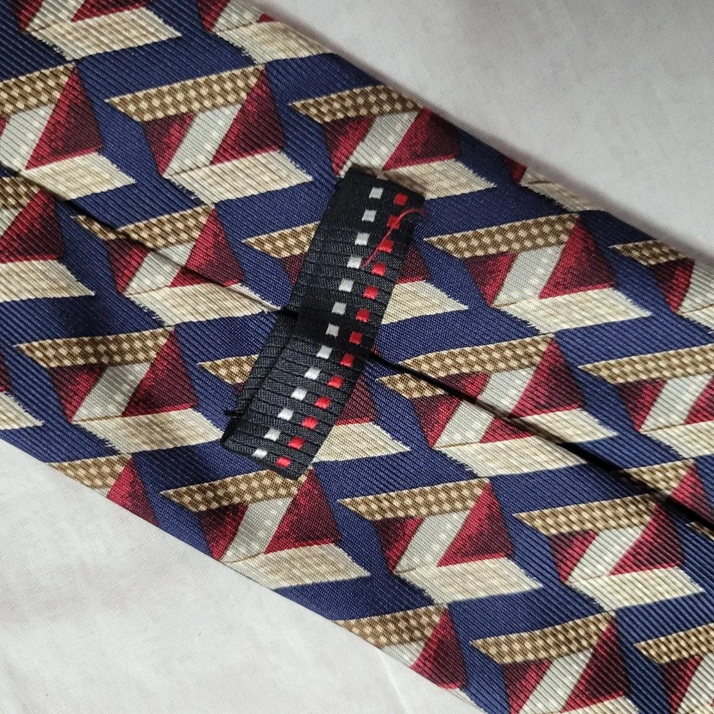 Hickey Freeman Mens Silk Tie Geometric Abstract Navy Burgundy Red Hand Sewn USA